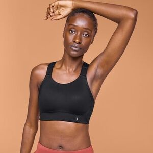 NWT on running performance flex sports bra